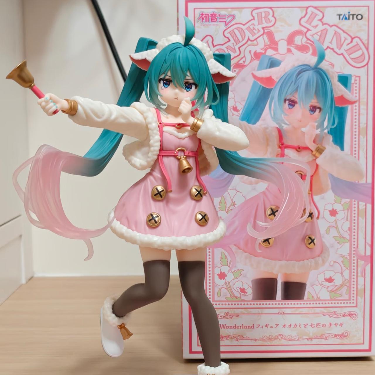 Hatsune Miku — Wonderland Series 'Seven Little Lamb' Figure