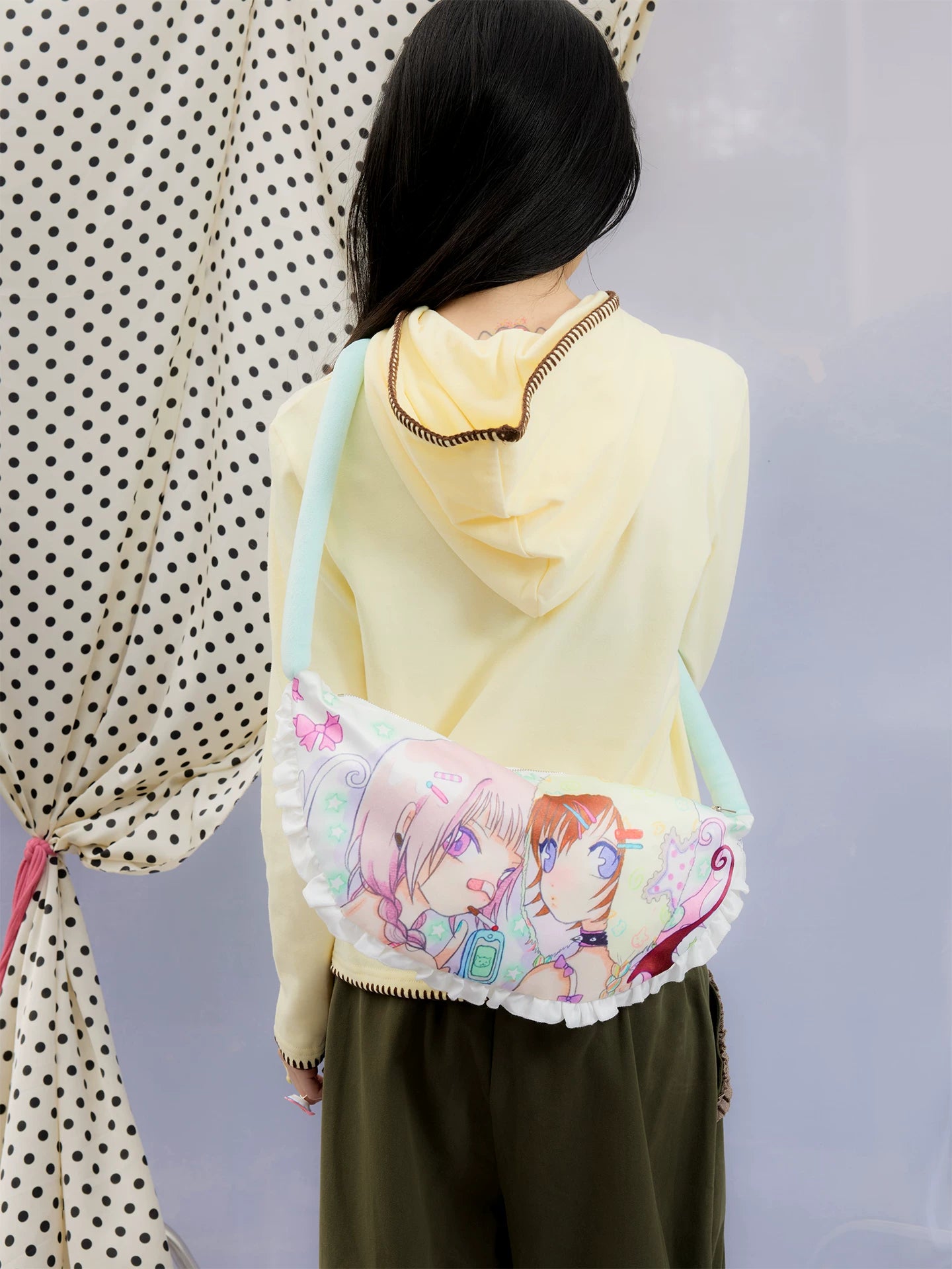 Fujima Ma - Oliwa Dumpling Bag Backside View - Studio Checked