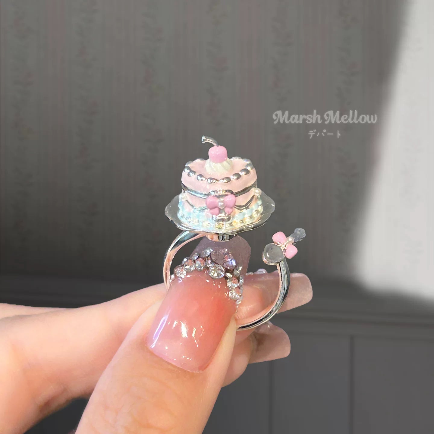 Fujima Ma - [VAULTED] Coquette Cream Cake Charm Bracelet - Detail View 3