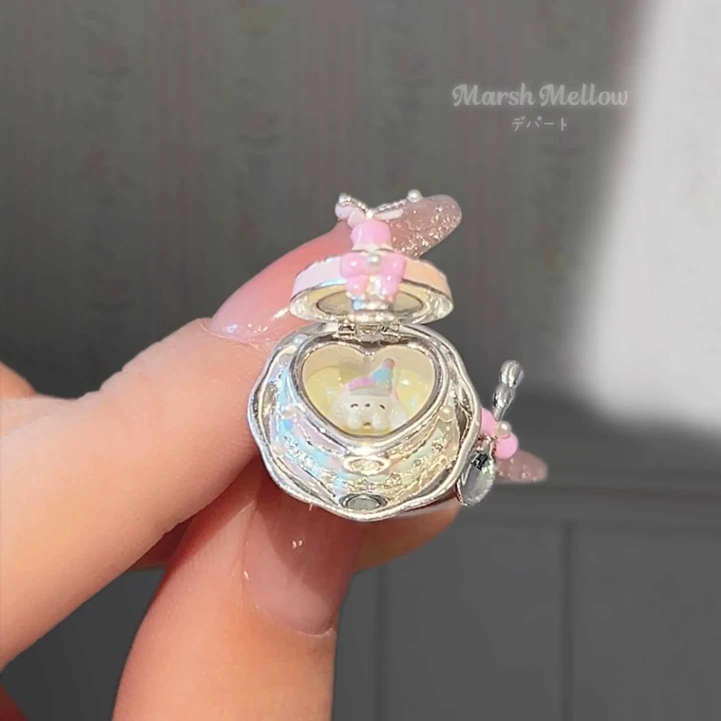 Fujima Ma - [VAULTED] Coquette Cream Cake Charm Bracelet - Detail View 4
