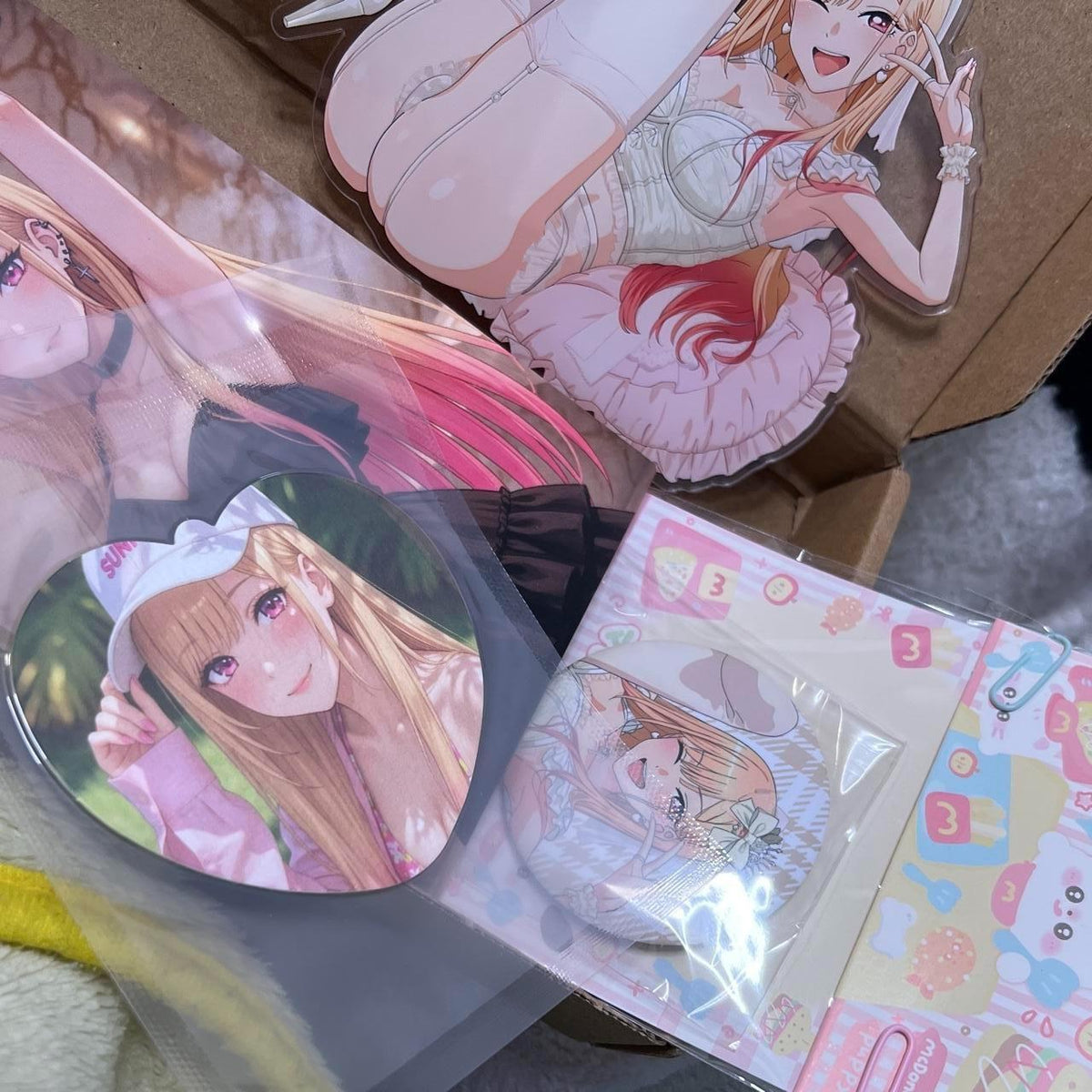Marin Kitagawa Acrylic Standee + Pin + Postcard Set ✦ My Dress-Up Darling (Fan-made)