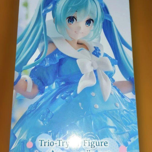 Fujima Ma - FuRyu Hatsune Miku Trio-Try-iT Rainy Dance Figure - Studio Showcase